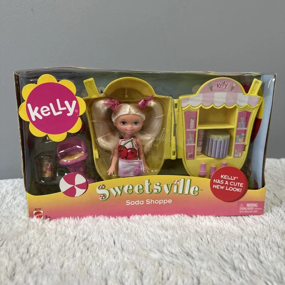 KELLY SWEETSVILLE Soda Shoppe and Doll New Sealed